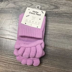 🌈 Hello bello cozy feet NWT toe separator socks